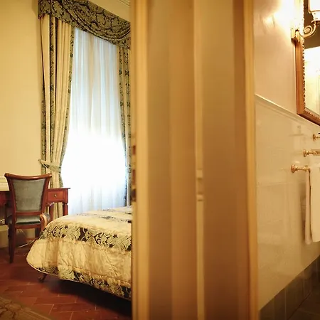 Hotel Relais Badia Di Campoleone