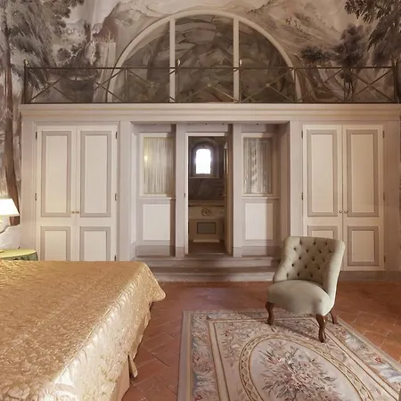 Hotell Relais Badia Di Campoleone 4*