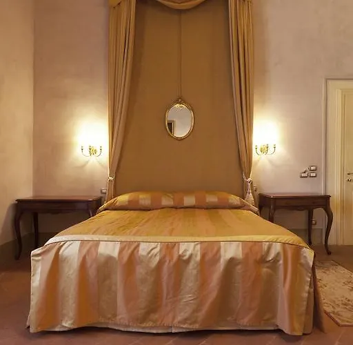 Hotell Relais Badia Di Campoleone 4*