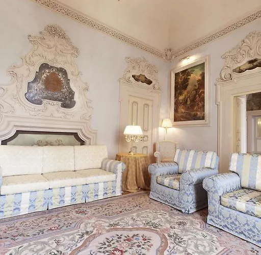 Hotell Relais Badia Di Campoleone 4*